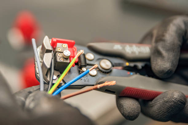 Best 24-Hour Electrician  in Richnd, MO